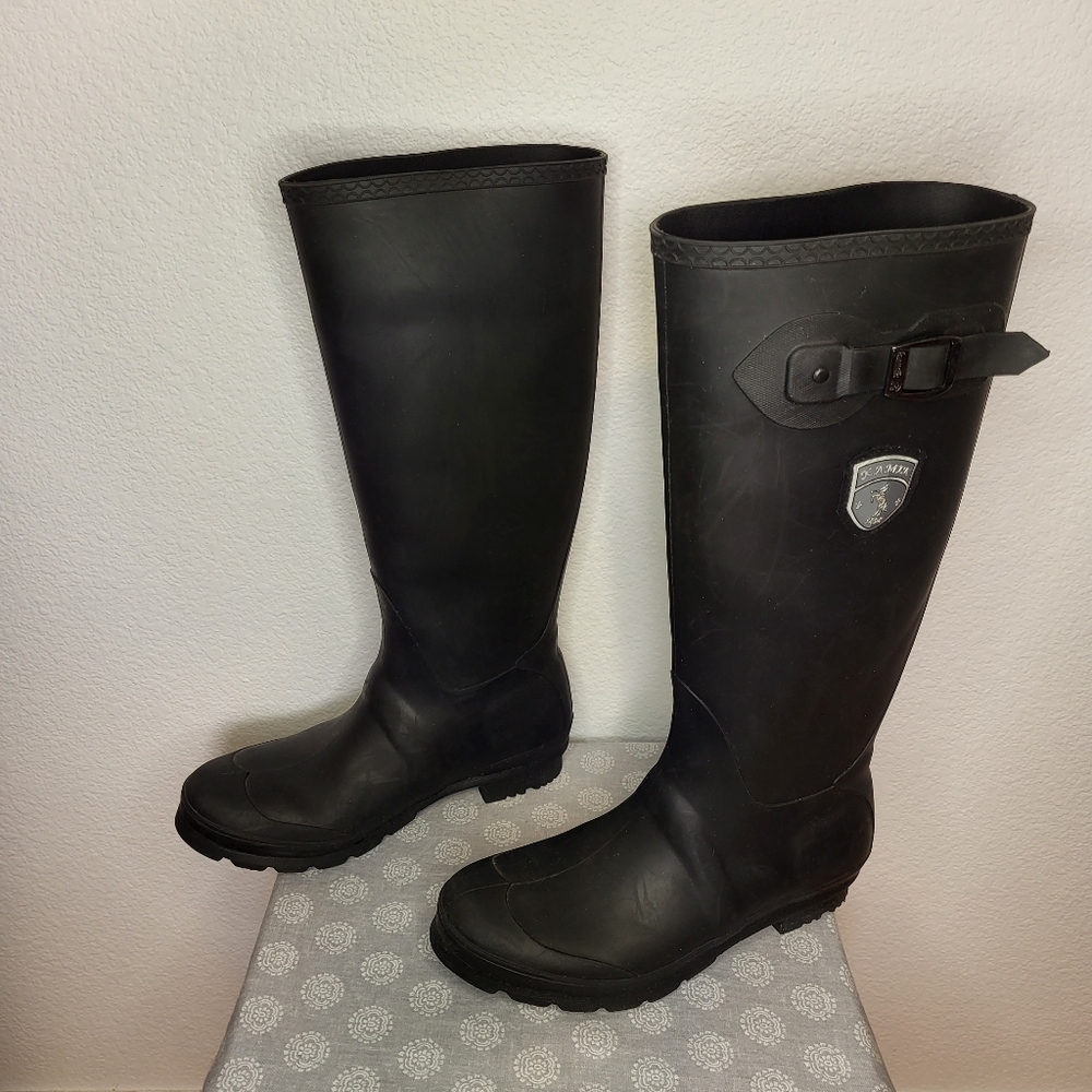 Kamik Jennifer Rain Boots in Black size 9